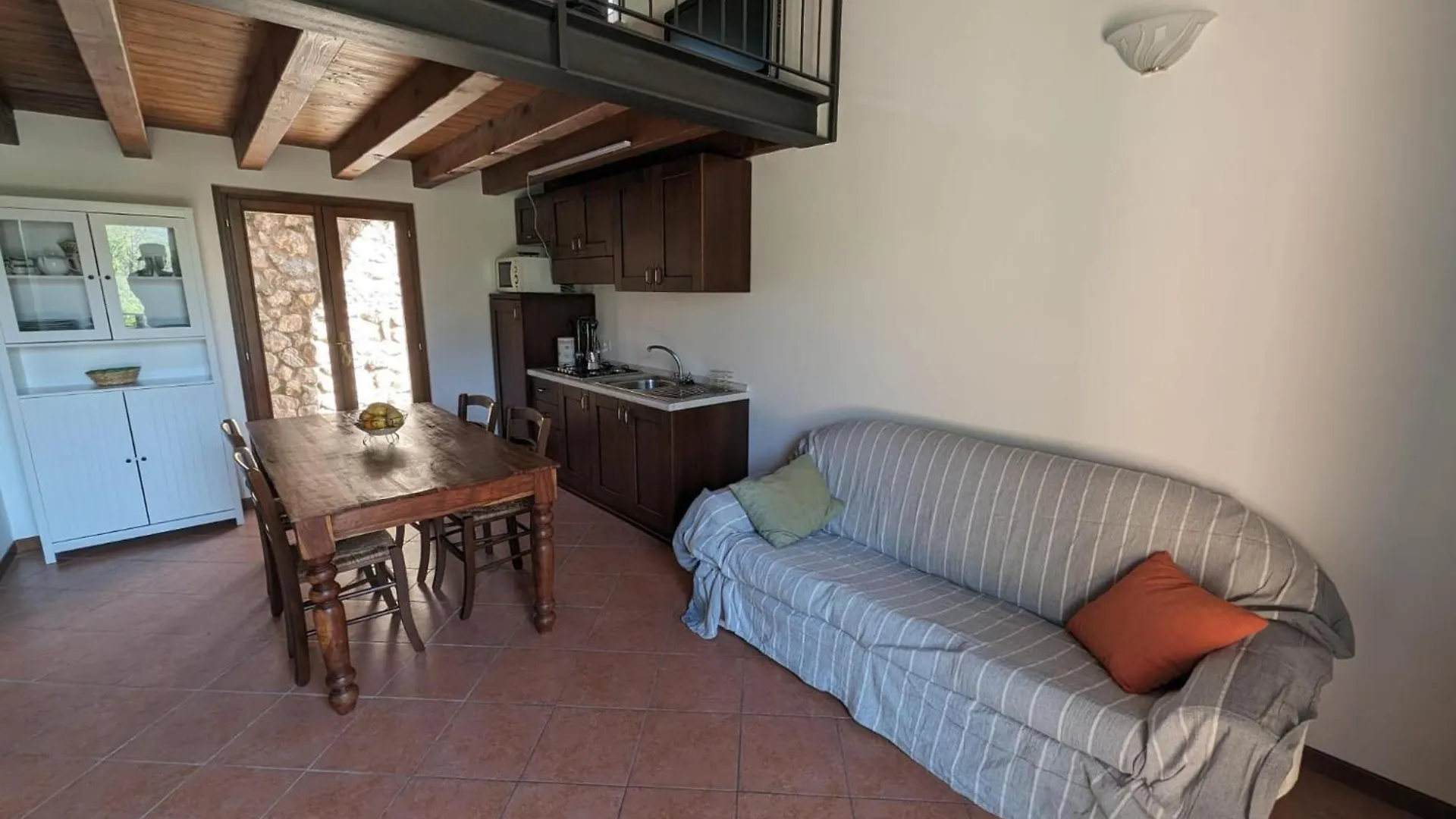 Apartment Schoenes Ferienhaeuschen In Ruhiger Lage Fuer Max. 4 Personen Mit Pool Olzano