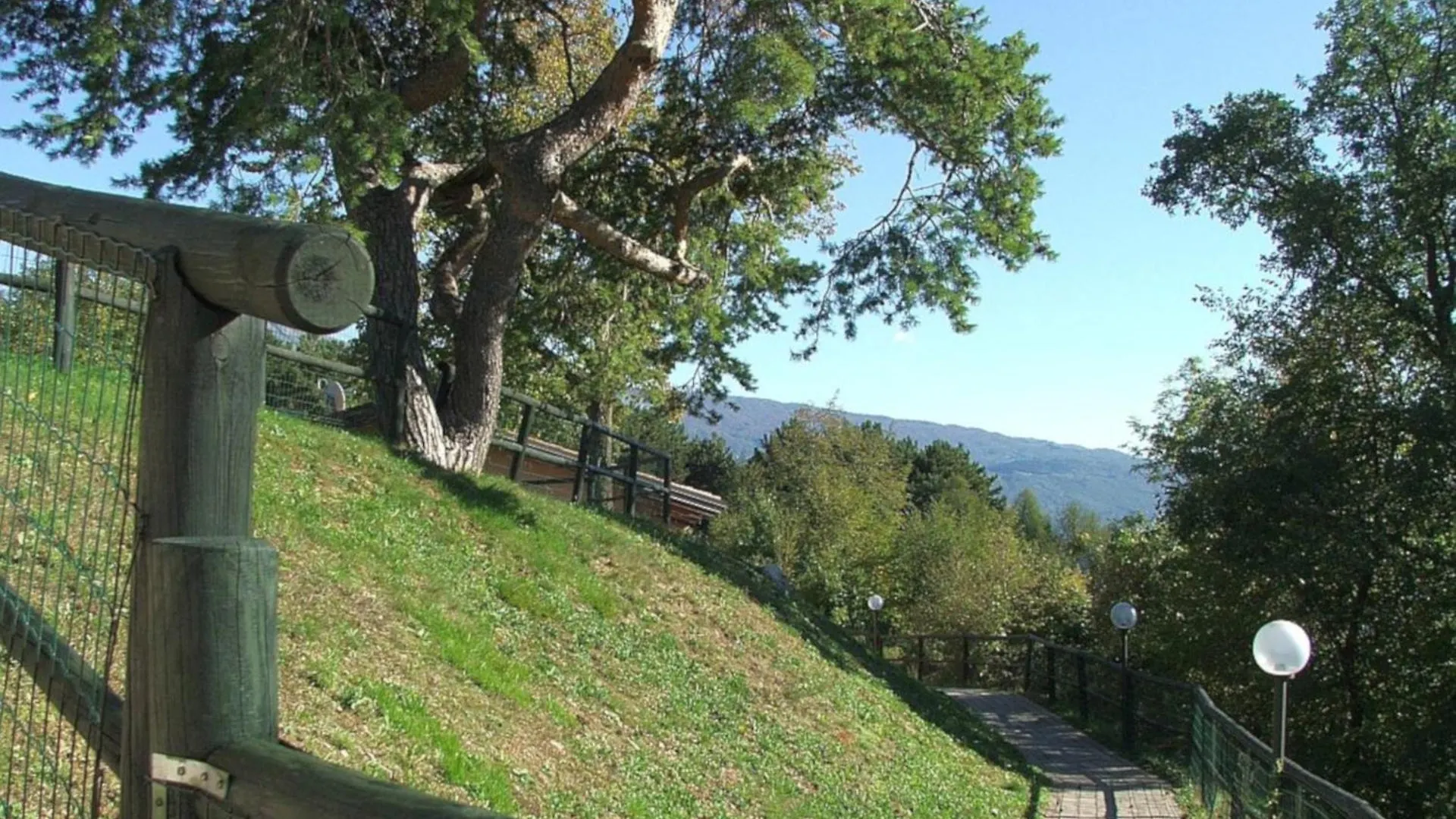 Schoenes Ferienhaeuschen In Ruhiger Lage Fuer Max. 4 Personen Mit Pool Olzano 0*,  Italy